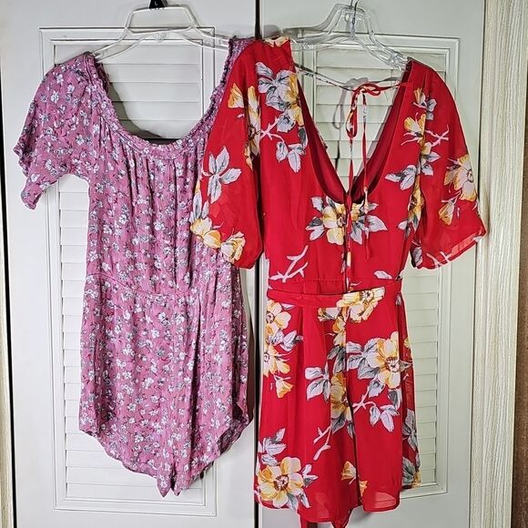 Romper Bundle Of 2 Florals Pink And Red Is Sheer But Fully Lined Size LARGE - Picture 2 of 13